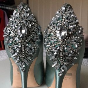 Badgley Mischka Kiara Embellished Peep-Toe NWOT